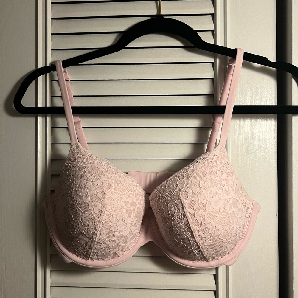 Skims Fits Everybody Lace T-Shirt Bra Pink